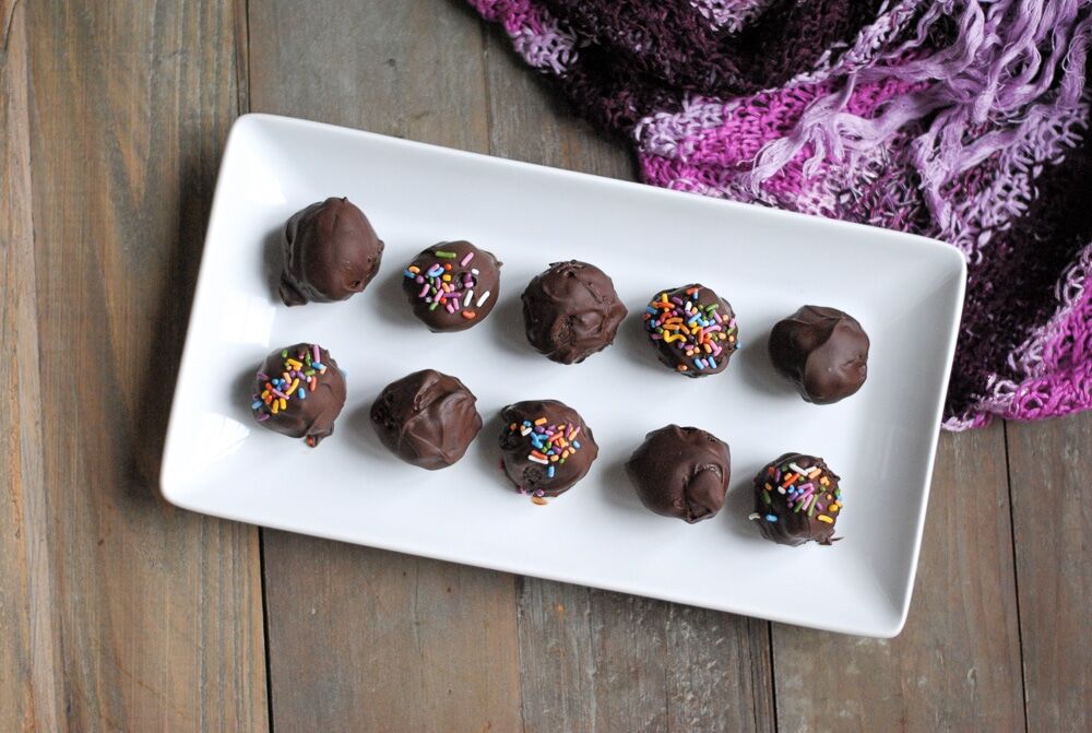 Easy Cake Ball Recipe - How to make Cake Balls